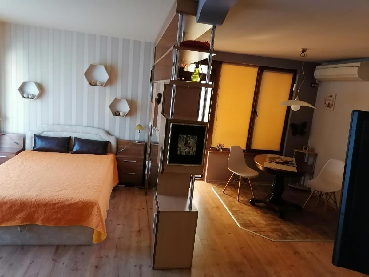 Lazur- Neben Meeresgarten Burgas ภายนอก รูปภาพ